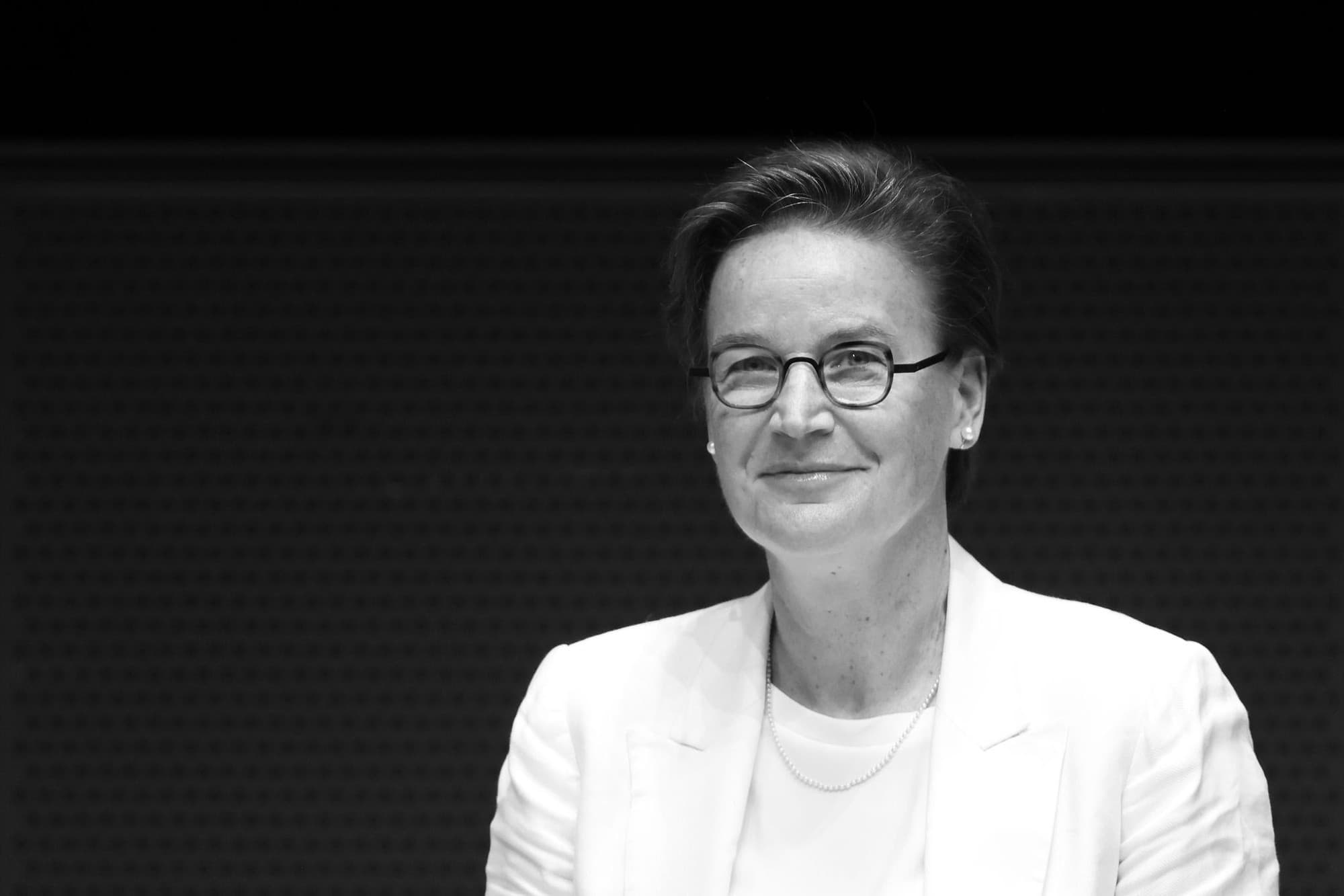 Verena Ross (ESMA): Brusel chystá dát "poslední slovo" jednomu supervizorovi. Cíl? Zrychlit digitalizaci a tokenizaci aktiv v EU